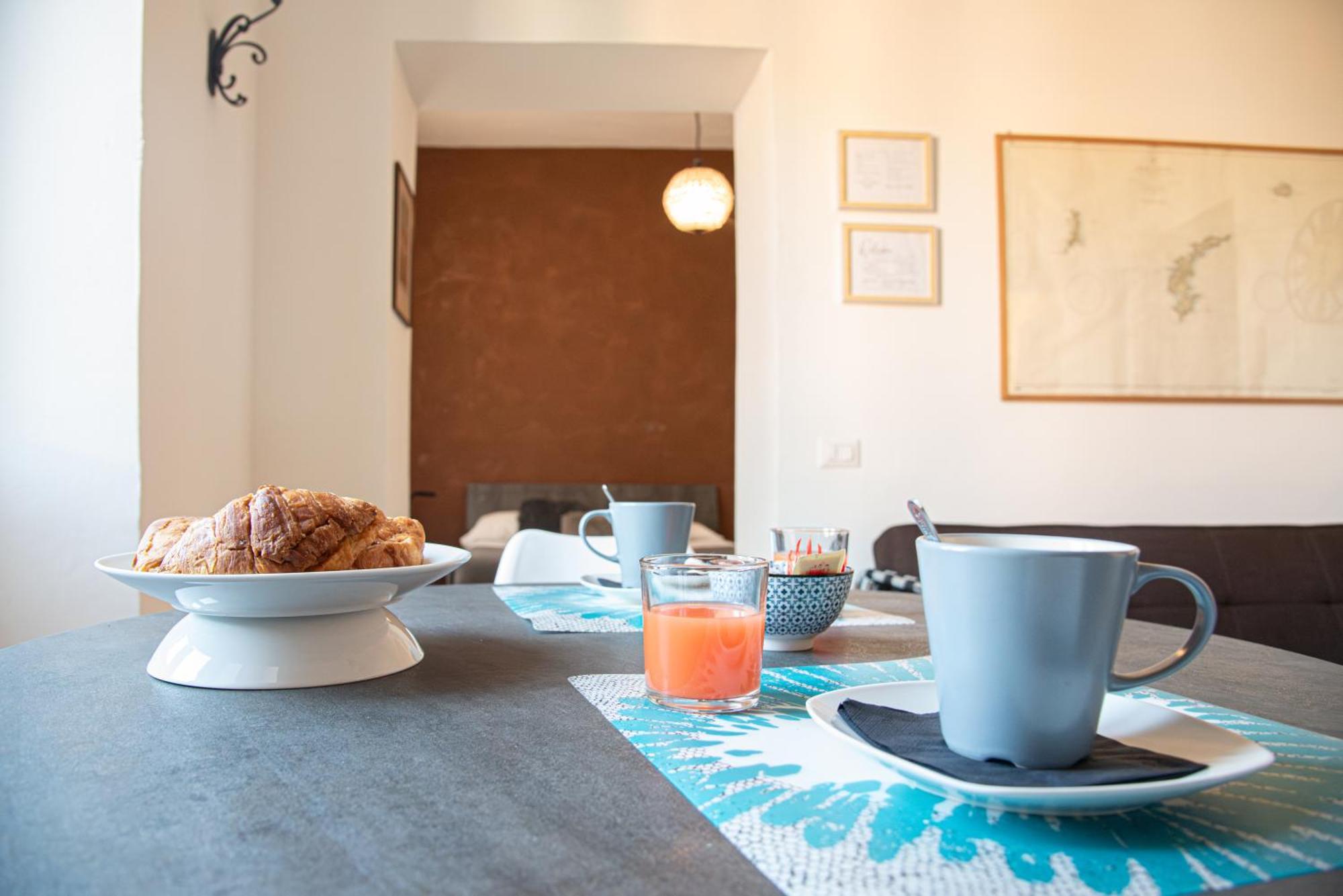 Santonofrio Apartments Рим Екстериор снимка
