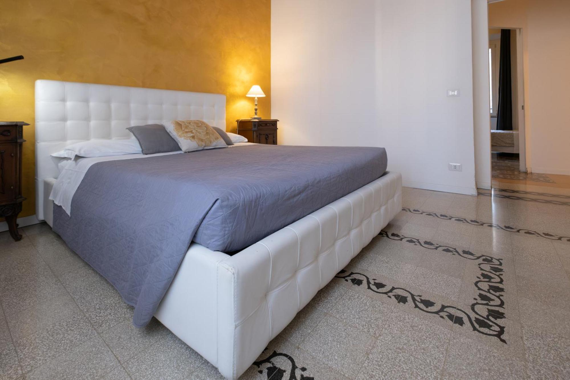 Santonofrio Apartments Рим Екстериор снимка